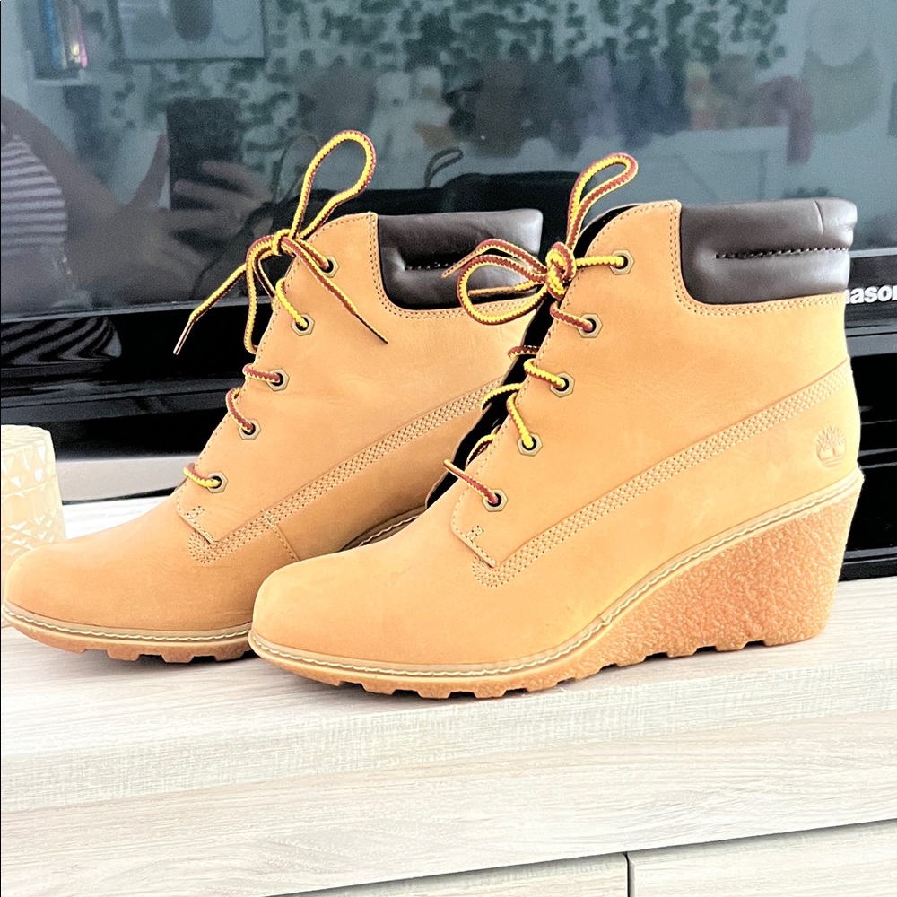 Timberland Women's Tan and Brown Wedge Shoes